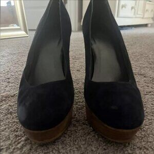 Stuart Weitzman Navy Suede Heels Size 9